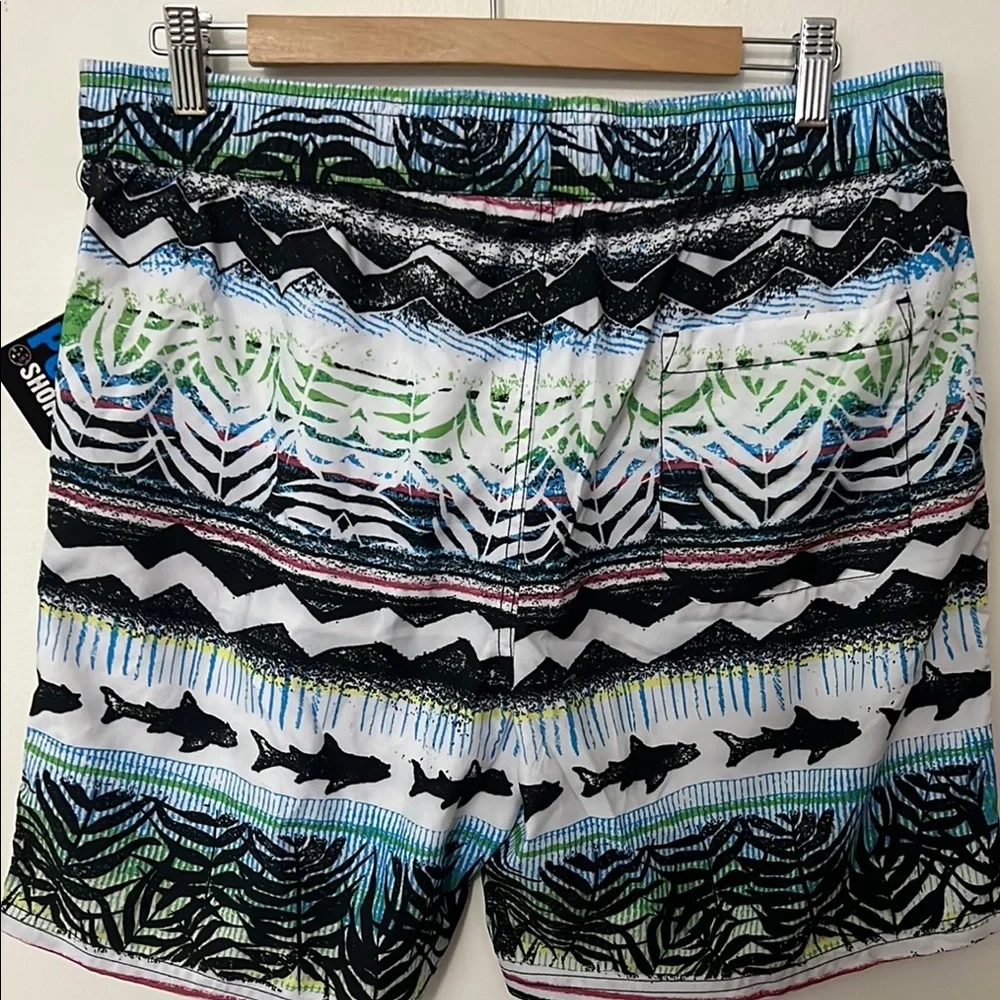 NWT L Maui and Sons Men's Pool Swim Shorts - White